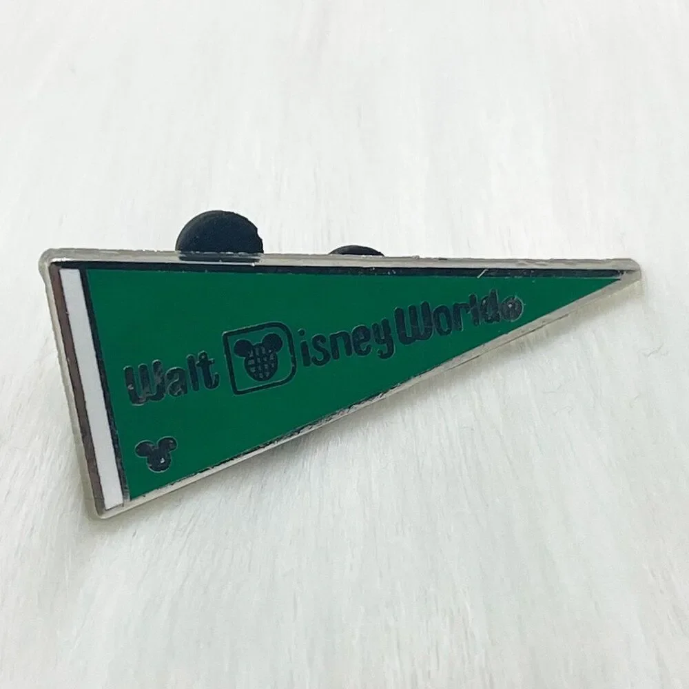 🔮 5/$25 Disney Green Disney‎ World Flag Pin